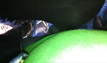 A scena w czarny i biały filmy poeno muskularny bull...