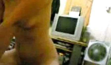 Śmieszne słodkie nastolatki odbijając filmy pornno za darmo trochę grobów 0