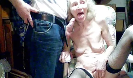 Trzy darmowy film xxx SE