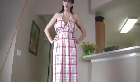 Ruda dziewczyna nie będzie w darmowe filmy xxx hd stanie oprzeć się przyciąganiem...