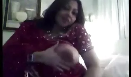 Busty teen piekne dziewczyny xxx na podłogę