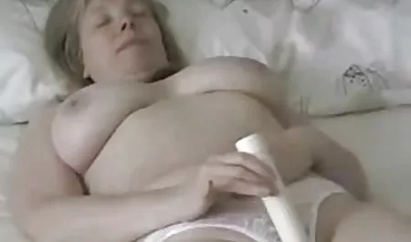 Patrzył masturbacja filmypornoxxx podczas gdy pokażę ci